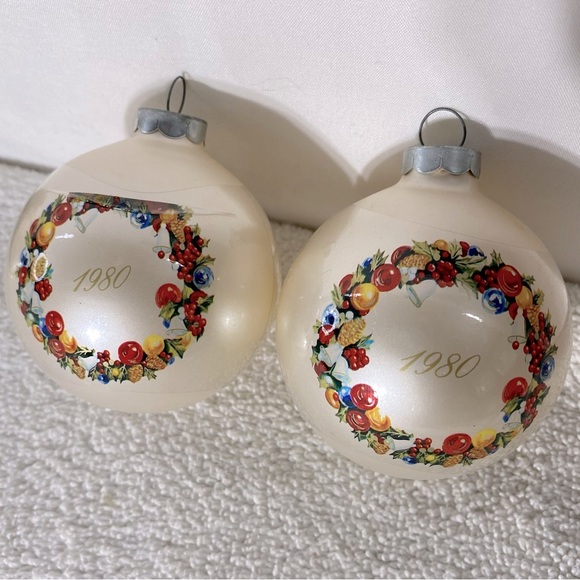 Vintage Christmas Tree Ornaments X4 - Picture 7 of 11